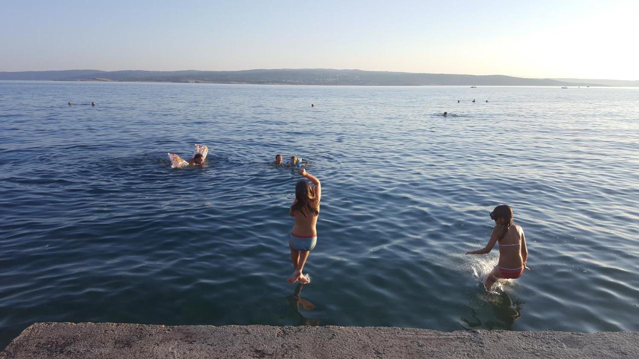 Apartments Crikvenica Megan 1 Exteriör bild