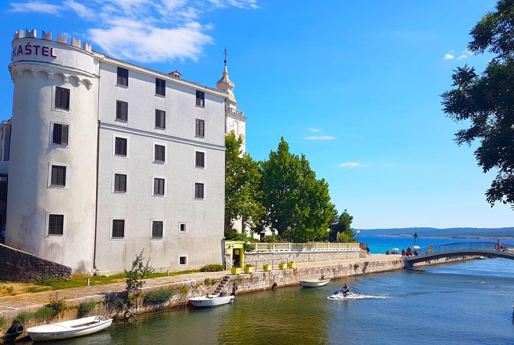 Apartments Crikvenica Megan 1 Exteriör bild